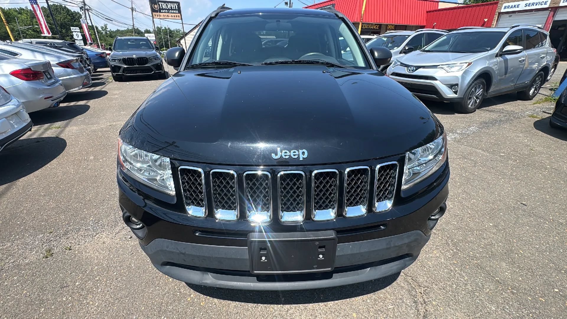 Used 2012 Jeep Compass Sport FWD image 2