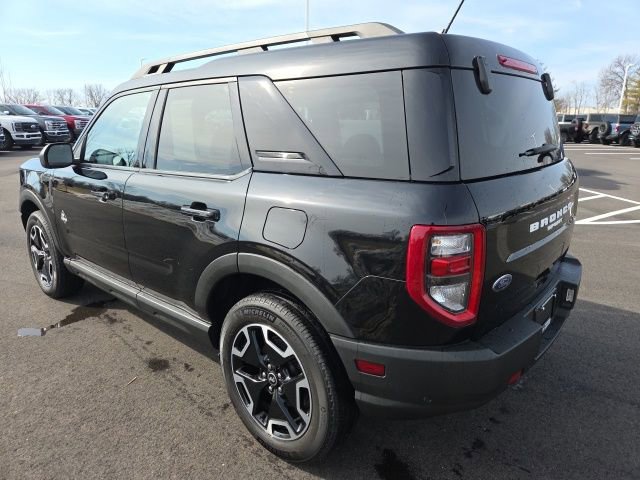 Certified 2022 Ford Bronco Sport Outer Banks w/ Tech Package image 3