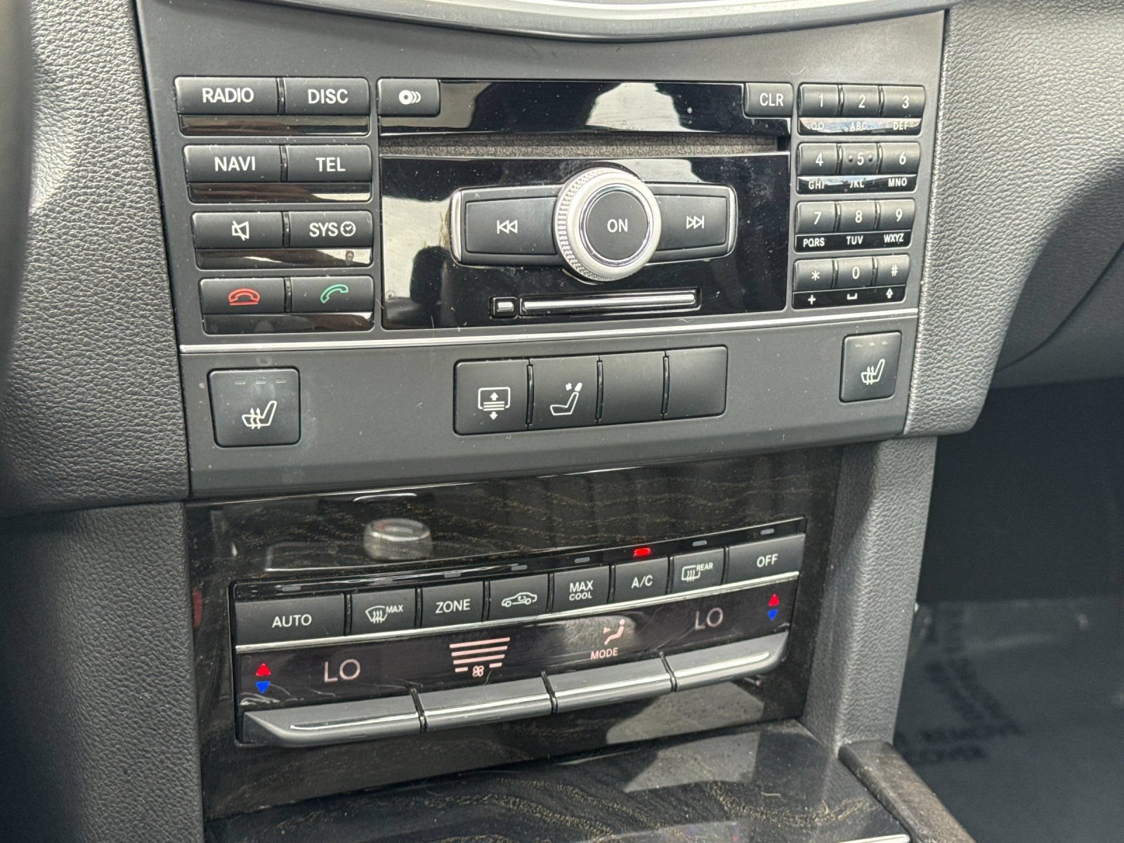 Used 2011 Mercedes-Benz E 350 BlueTEC Sedan image 20