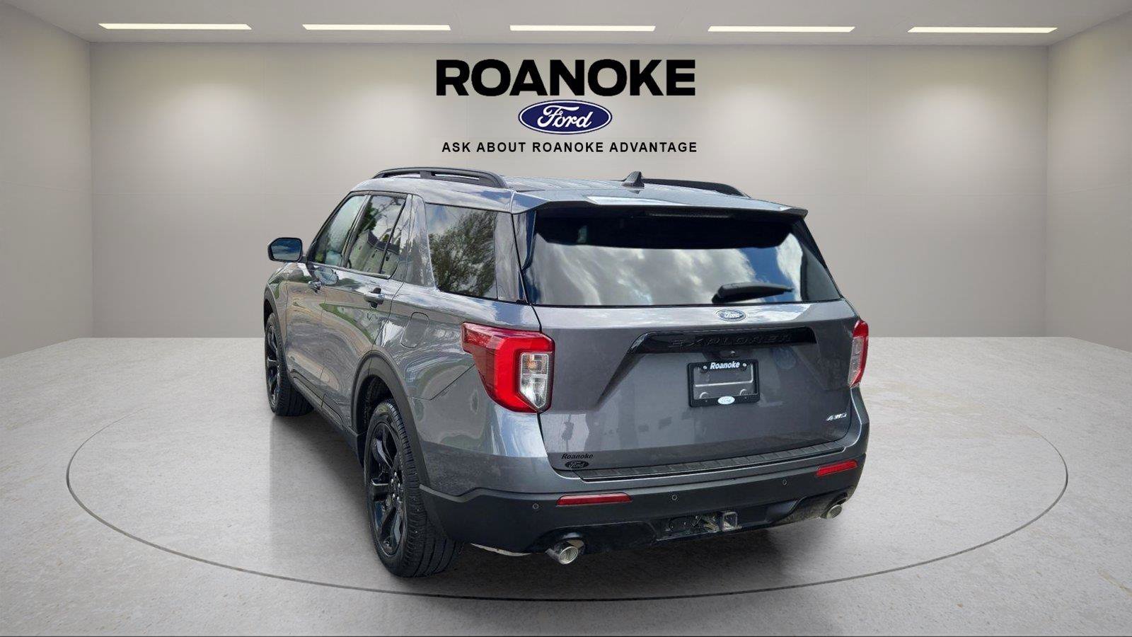 Used 2024 Ford Explorer ST-Line w/ Class IV Trailer Tow Package AWD/4WD image 10