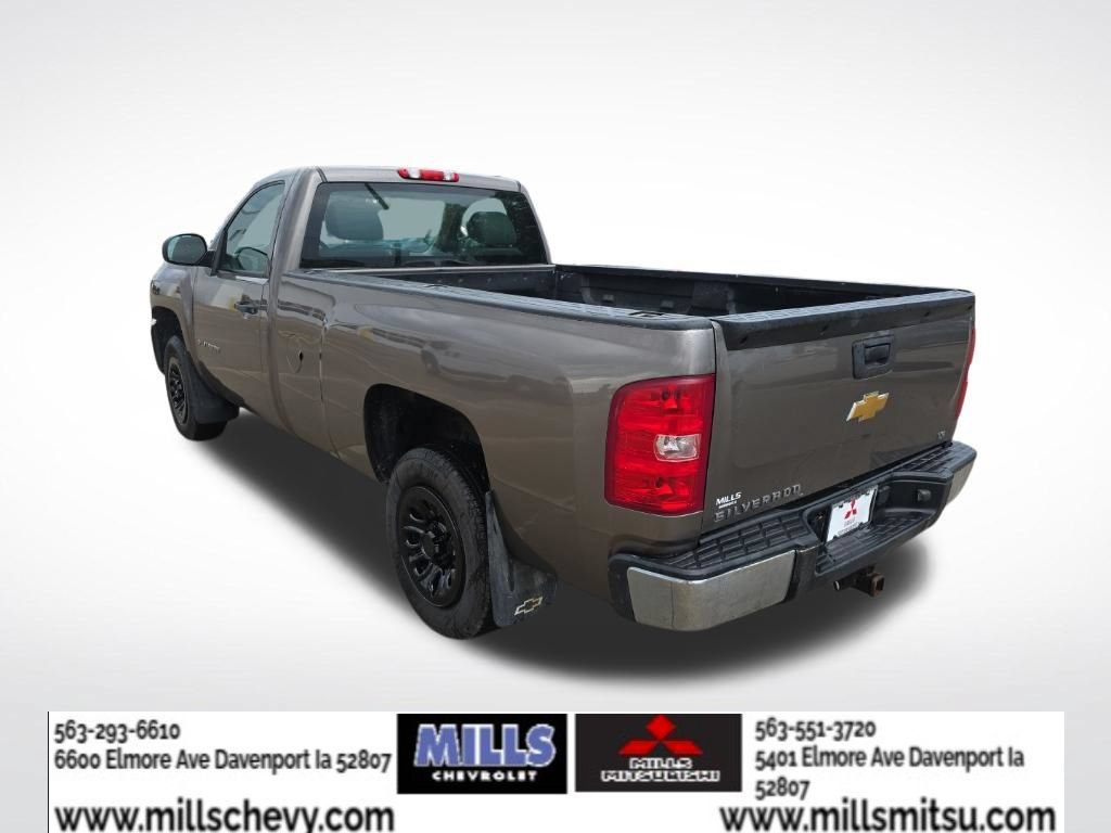 Used 2013 Chevrolet Silverado 1500 W/T w/ LS Package AWD/4WD image 3