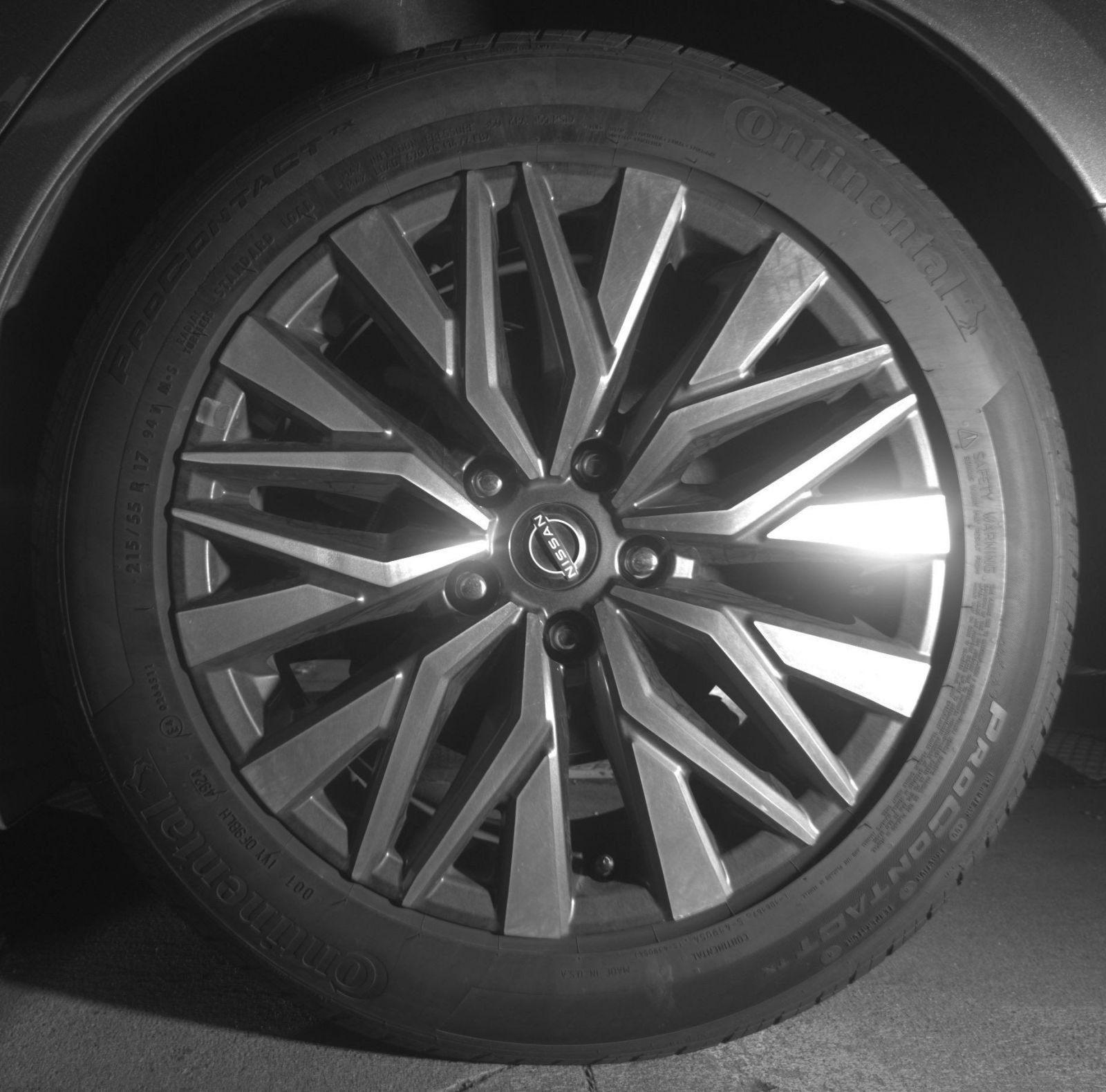 Used 2025 Nissan Altima 2.5 SV FWD image 13