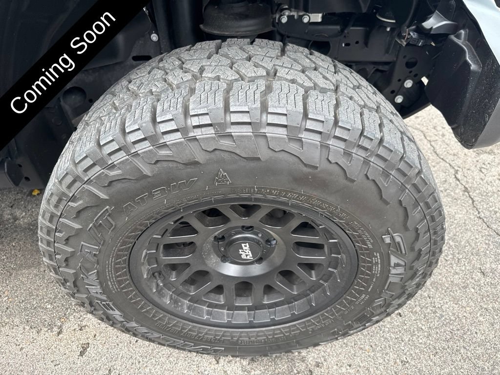 Used 2023 Jeep Gladiator Rubicon w/ LED Lighting Group AWD/4WD image 24
