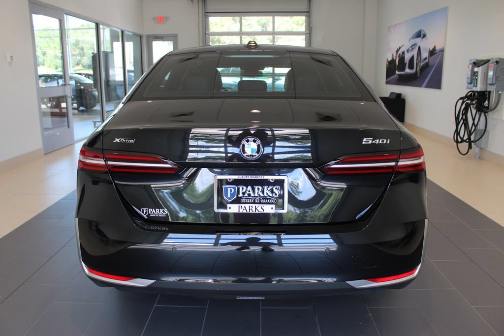 Used 2026 BMW 540i xDrive AWD/4WD image 27