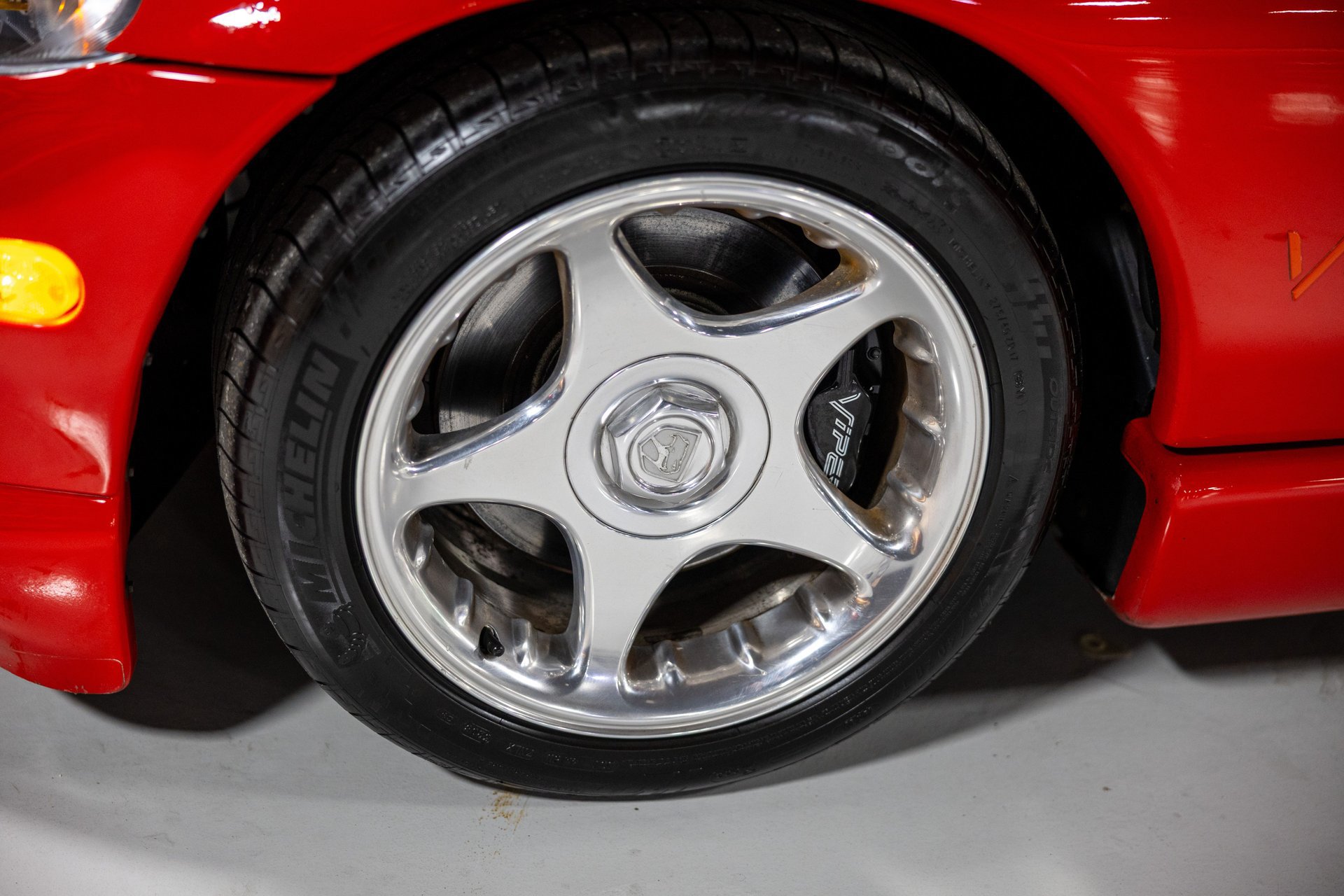 Used 1997 Dodge Viper GTS RWD image 21