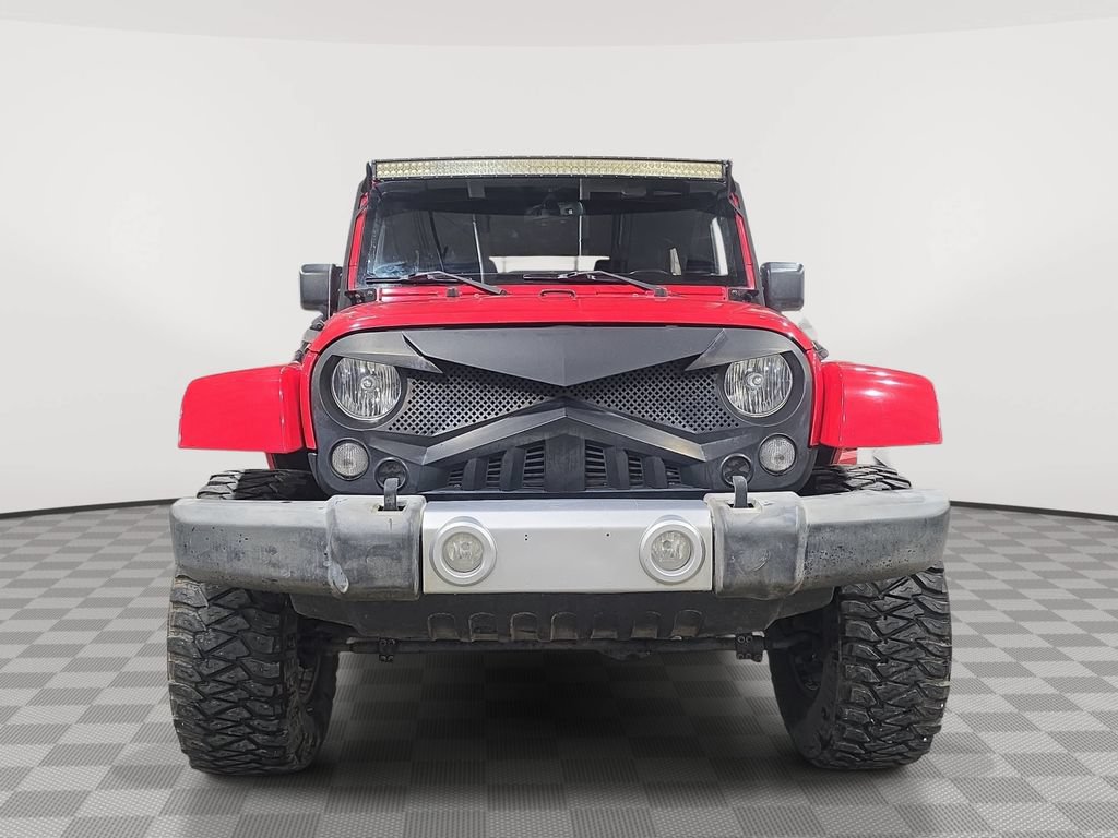 Used 2015 Jeep Wrangler Unlimited Sahara w/ Connectivity Group AWD/4WD image 2