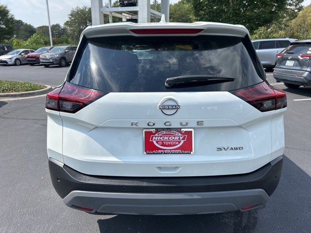 Used 2023 Nissan Rogue SV image 6