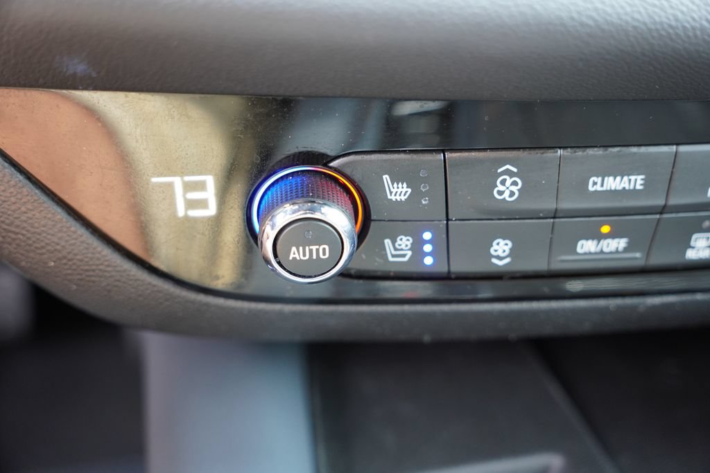 Certified 2022 Buick Enclave Premium AWD/4WD image 32