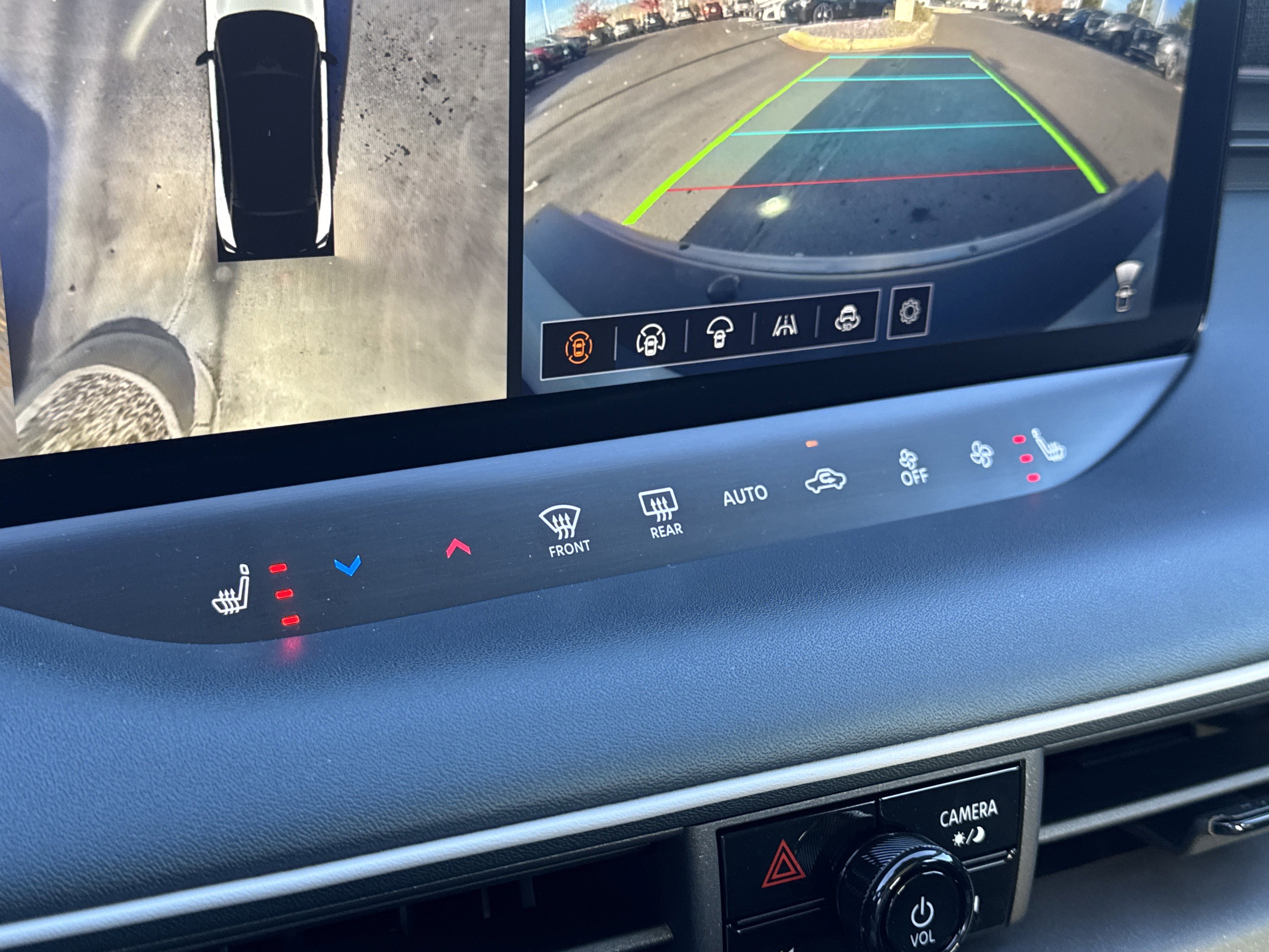 New 2026 Nissan Leaf Platinum+ w/ Cargo Package (Platinum+) image 23