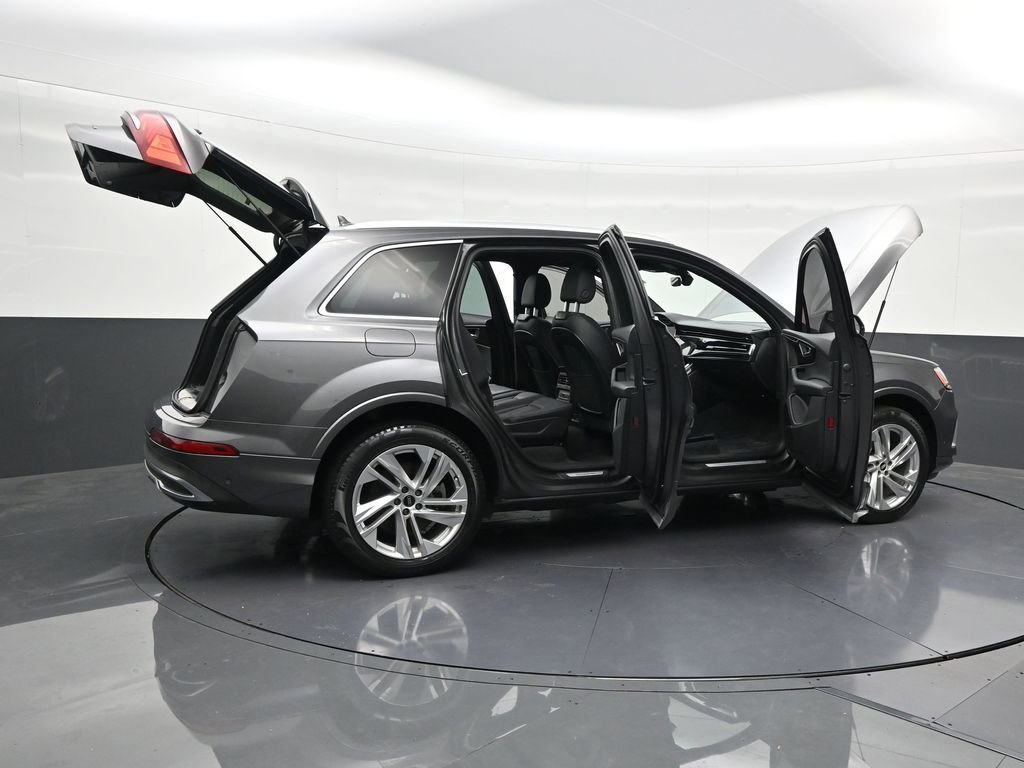 Used 2021 Audi Q7 2.0T Premium Plus w/ Premium Plus Package AWD/4WD image 26