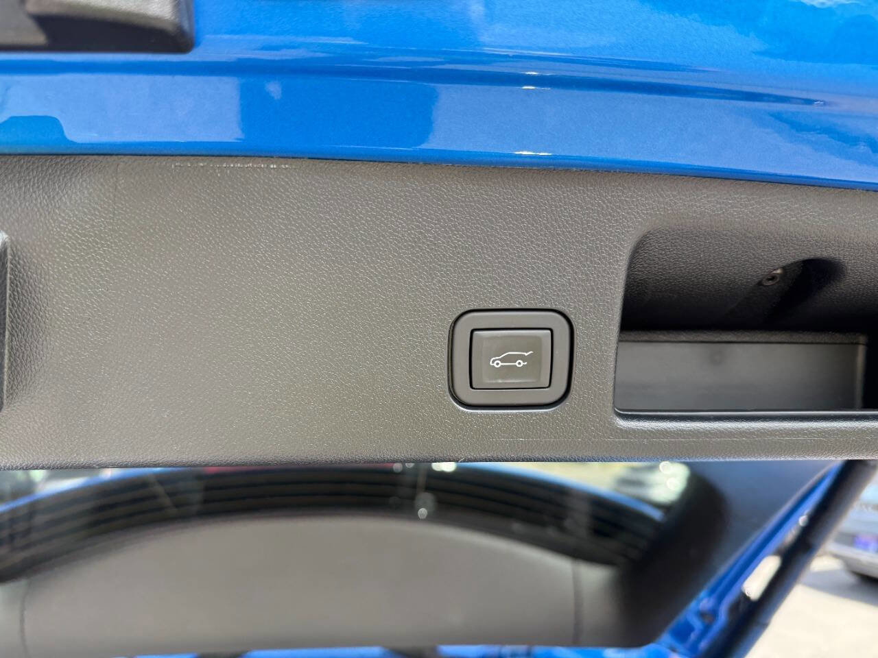 Used 2024 Chevrolet Equinox EV LT w/ LPO, All-Weather Mat Package image 19