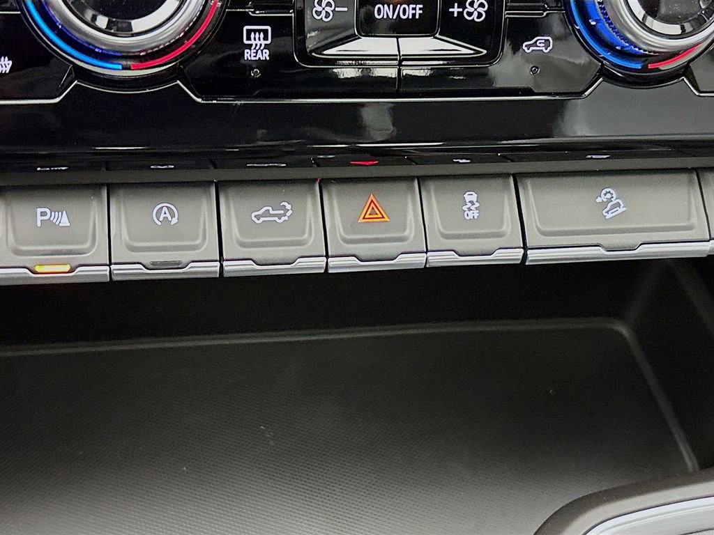 New 2026 GMC Sierra 1500 Denali w/ Denali Reserve Package image 38