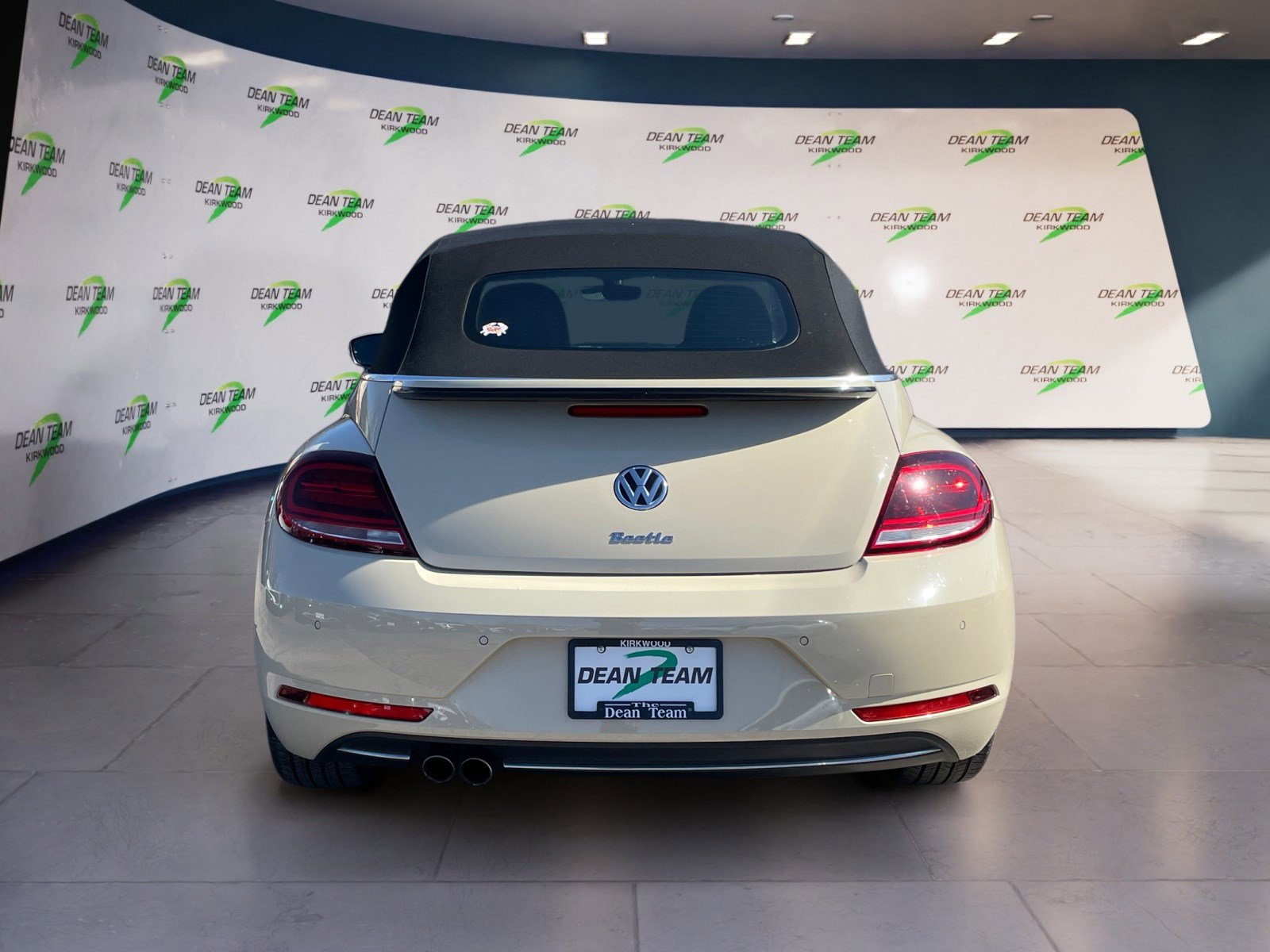Used 2019 Volkswagen Beetle 2.0T Final Edition SEL FWD image 5