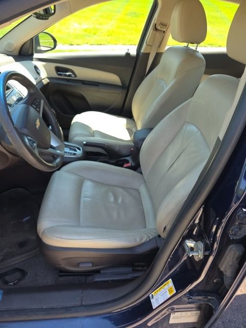 Used 2011 Chevrolet Cruze LT FWD image 5