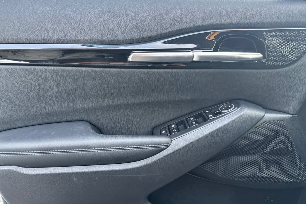 Used 2022 Kia Seltos S AWD/4WD image 11