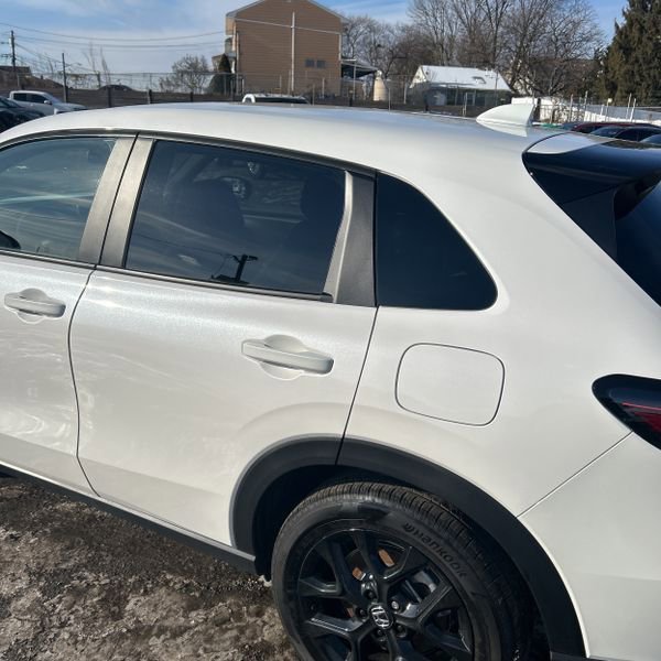 Used 2025 Honda HR-V Sport image 5