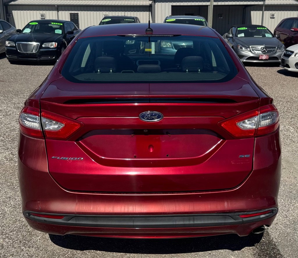 Used 2013 Ford Fusion SE image 4