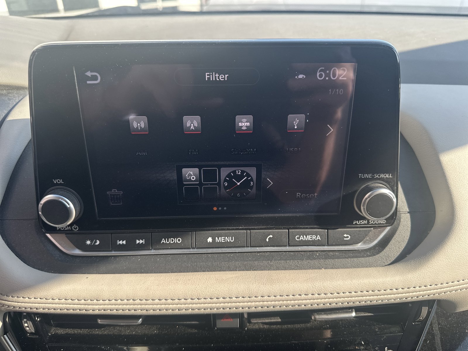 Used 2023 Nissan Rogue SL AWD/4WD image 14