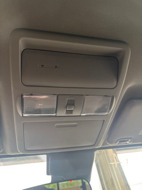 Used 2025 Nissan Frontier SV w/ SV Convenience Package RWD image 24