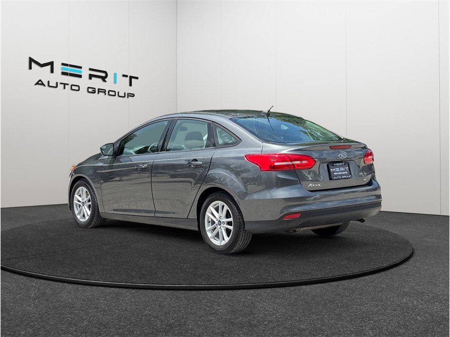 Used 2018 Ford Focus SE FWD image 7