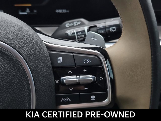 Certified 2025 Kia Sorento SX Prestige w/ Olive Brown Leather Package AWD/4WD image 31