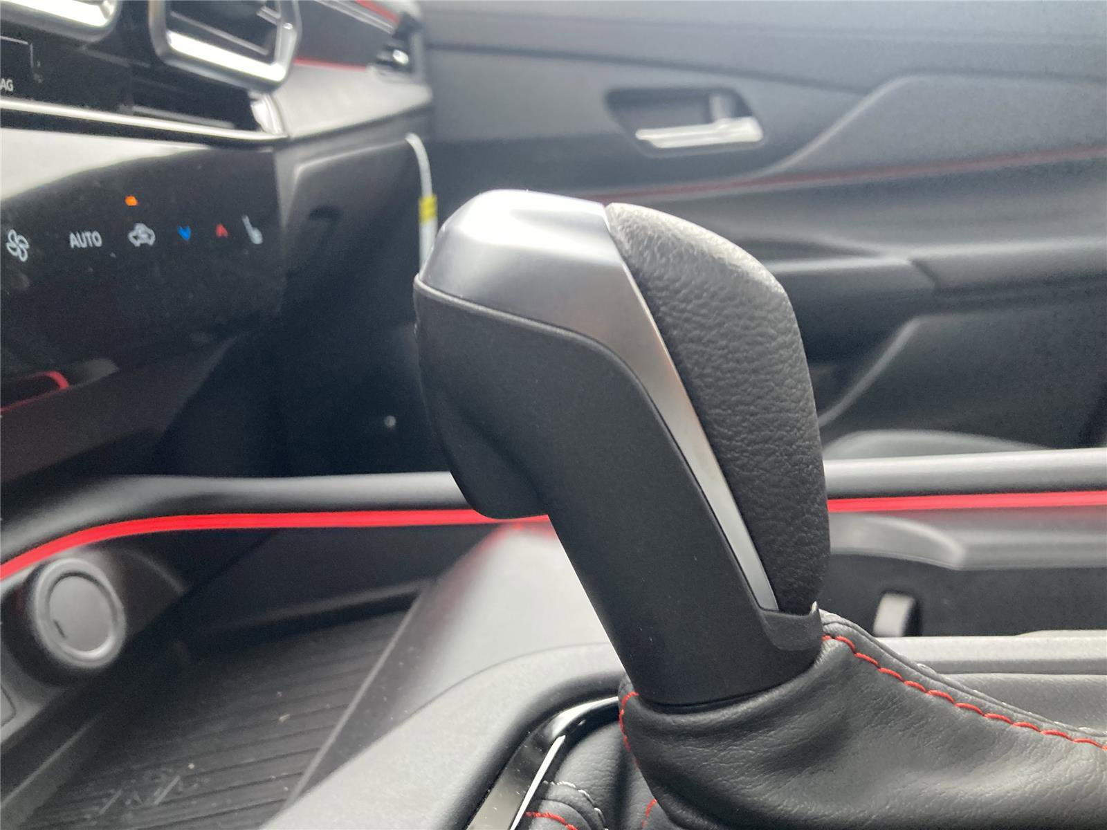 New 2026 Nissan Sentra SR w/ SR Premium Package image 18