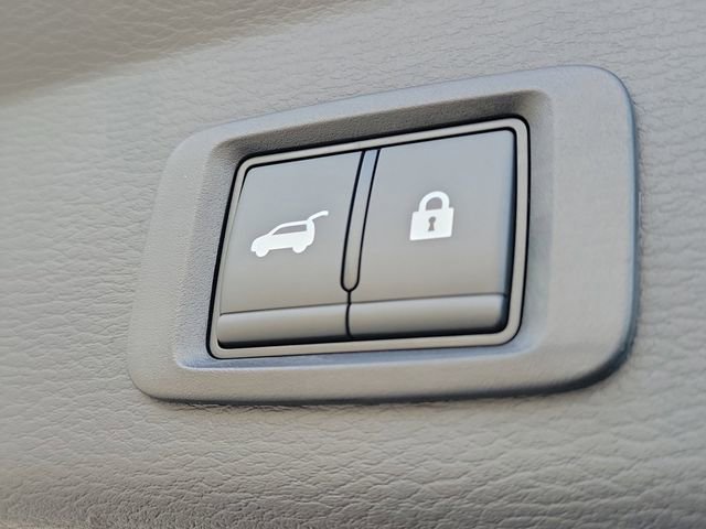 New 2025 Mitsubishi Outlander SE image 12