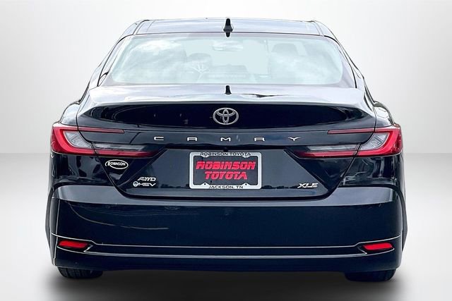 Used 2025 Toyota Camry XLE AWD/4WD image 4