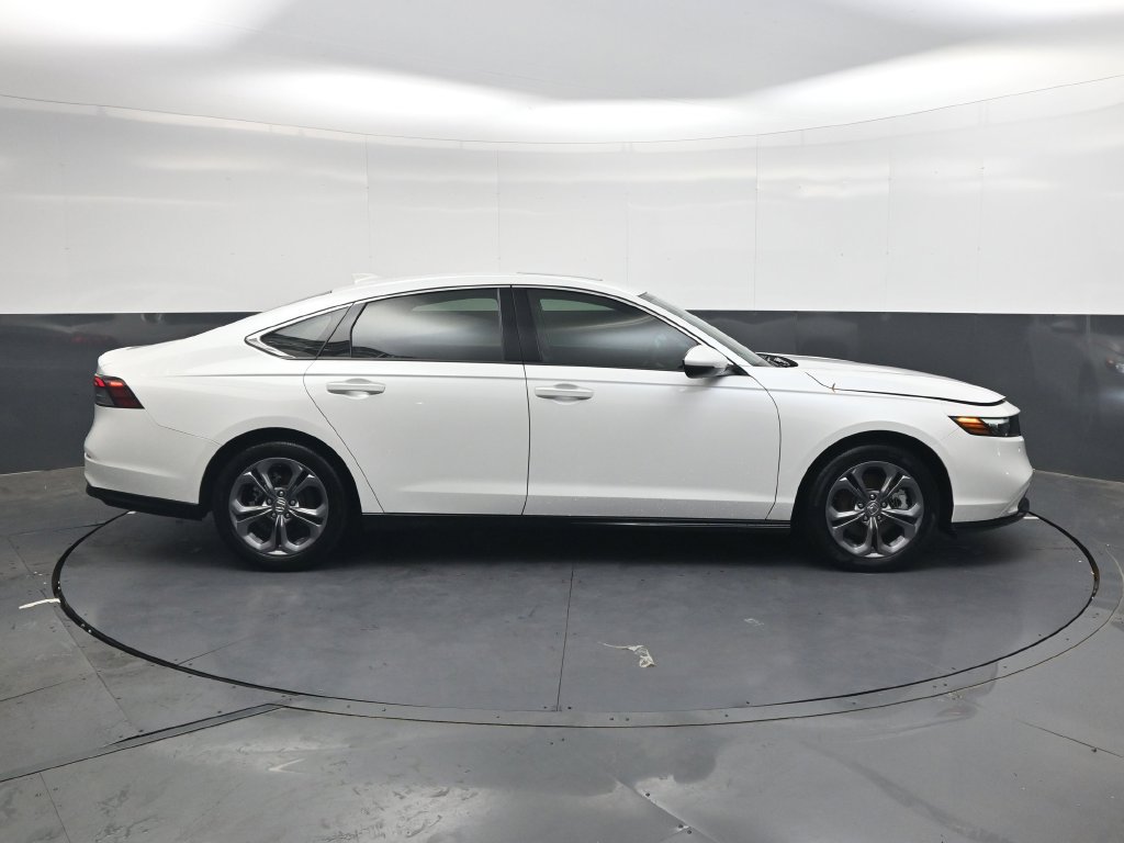 Used 2025 Honda Accord EX-L image 3