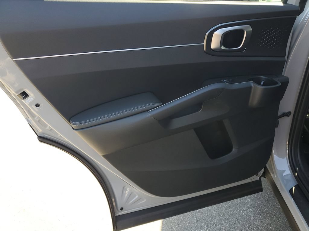 New 2026 Kia Sorento S w/ S Panoramic Sunroof Package FWD image 24