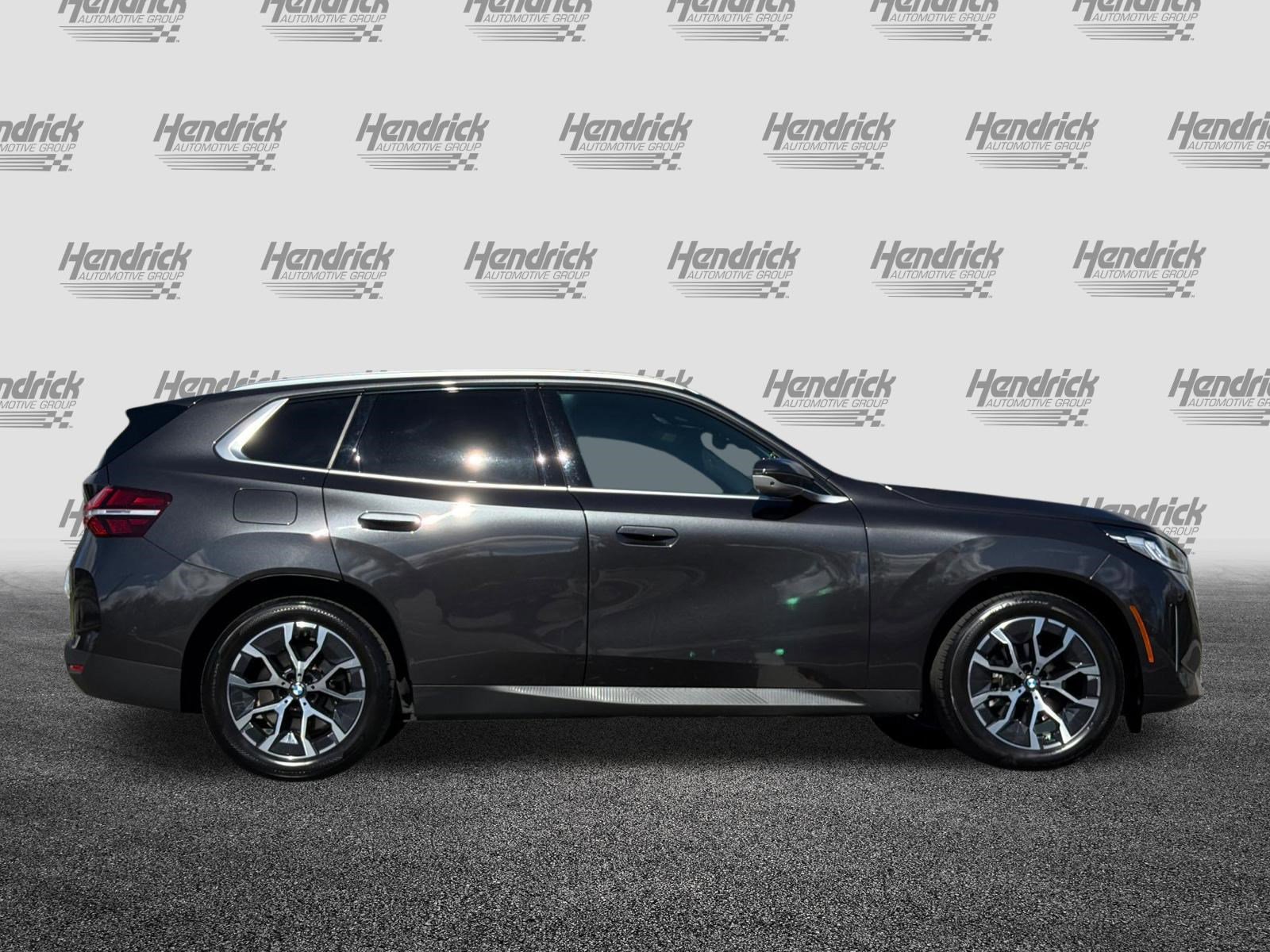 Used 2025 BMW X3 xDrive30i w/ Premium Package image 3