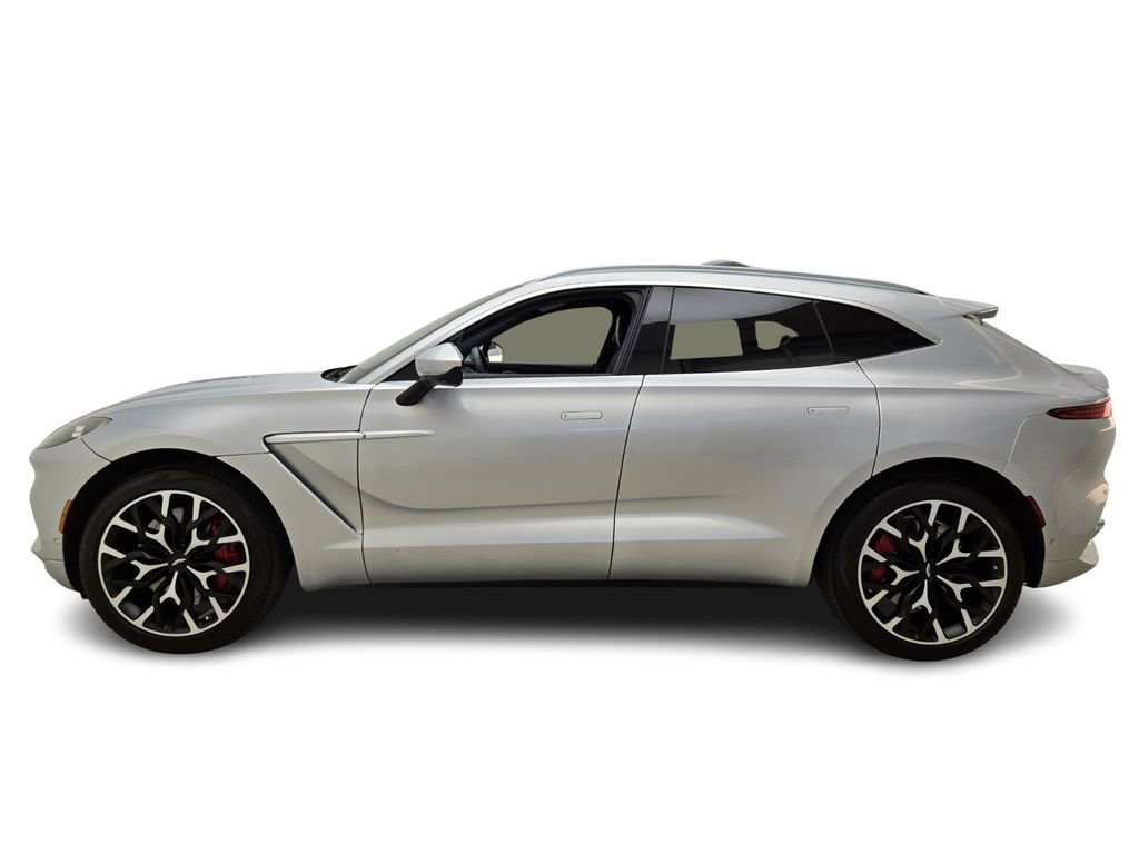 Used 2024 Aston Martin DBX image 12