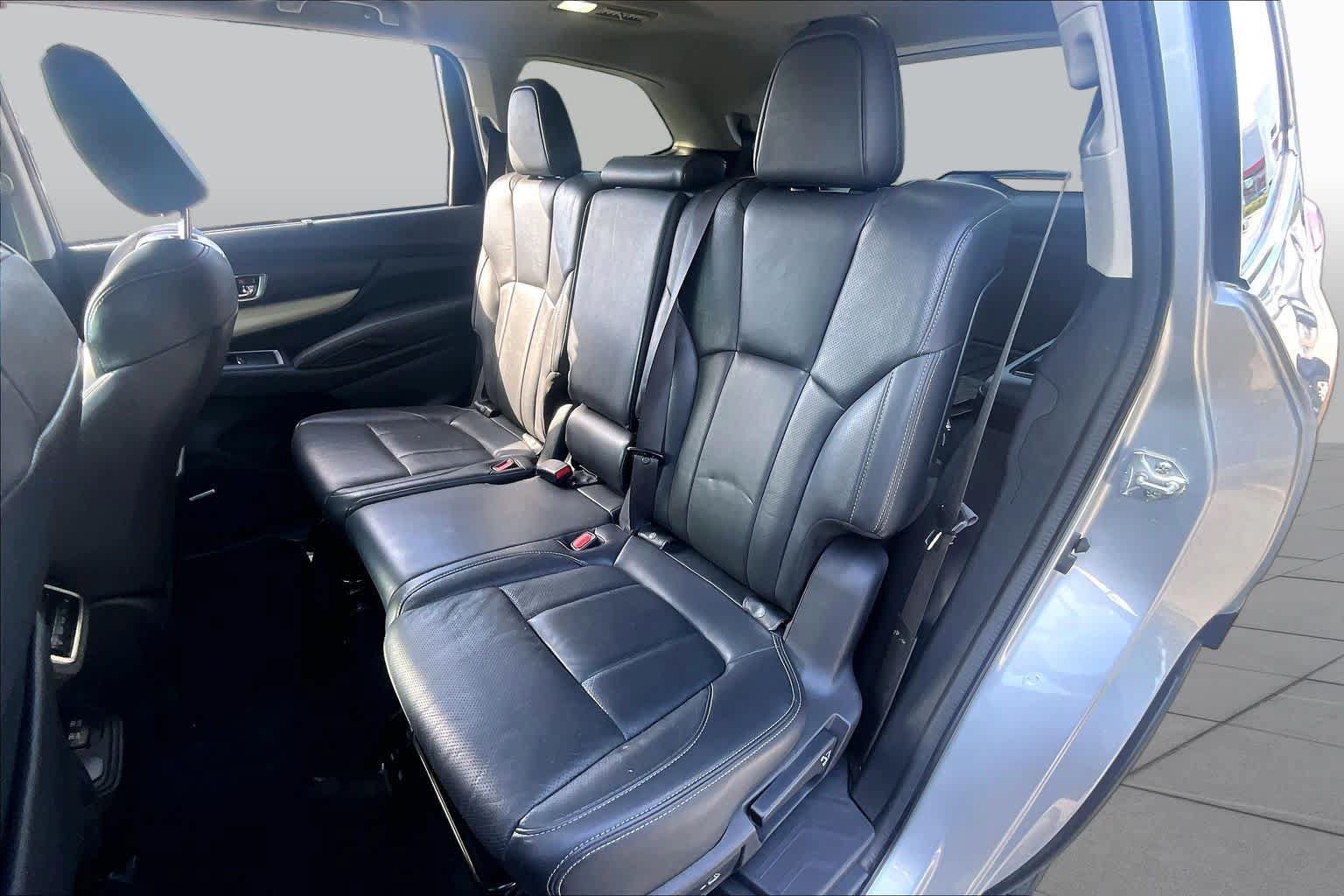 Used 2022 Subaru Ascent Limited w/ Technology Package AWD/4WD image 20