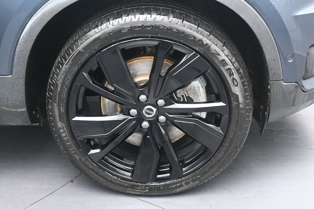 Used 2022 Volvo XC40 P8 Recharge Plus AWD/4WD image 28