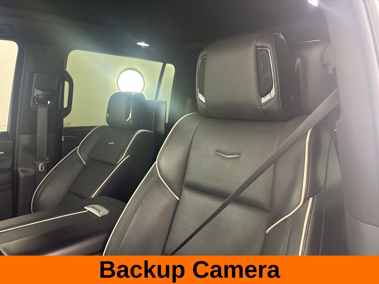 Used 2024 Cadillac Escalade ESV Premium Luxury AWD/4WD image 15