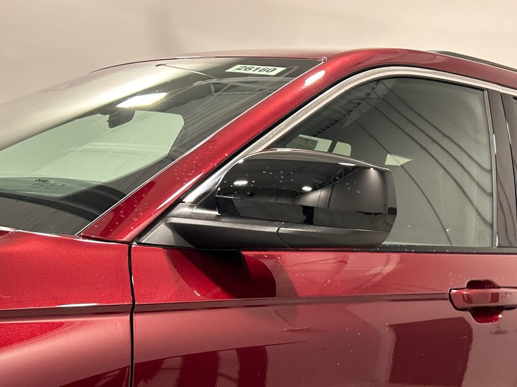 New 2026 Jeep Grand Cherokee L Laredo image 12