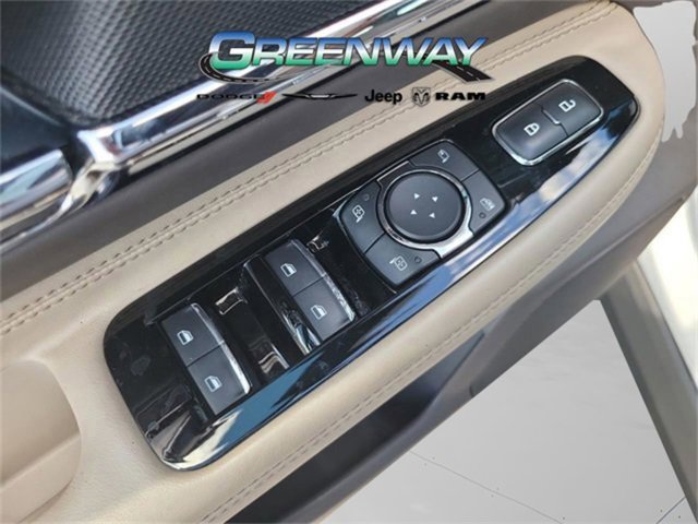 Used 2020 Lincoln Corsair Reserve w/ Elements Package image 27