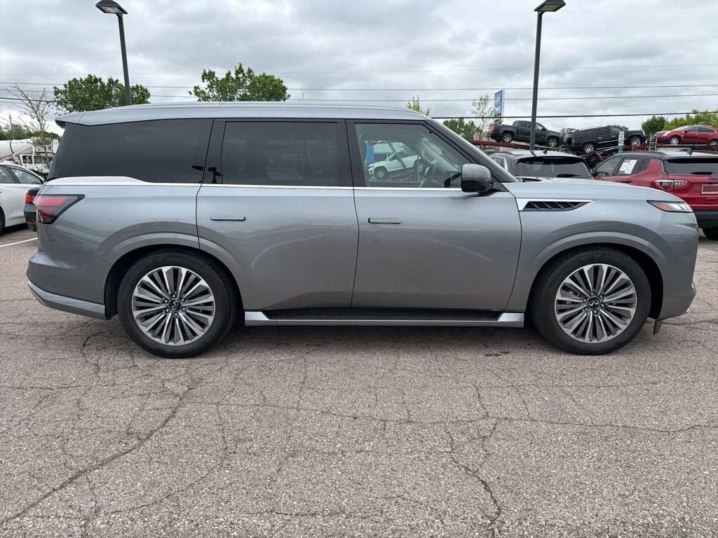 Used 2025 INFINITI QX80 Sensory AWD/4WD image 6