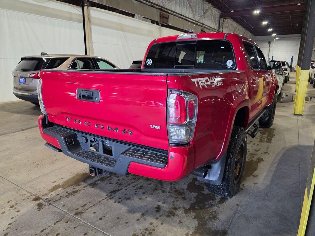 Used 2021 Toyota Tacoma TRD Sport w/ Technology Package AWD/4WD image 2