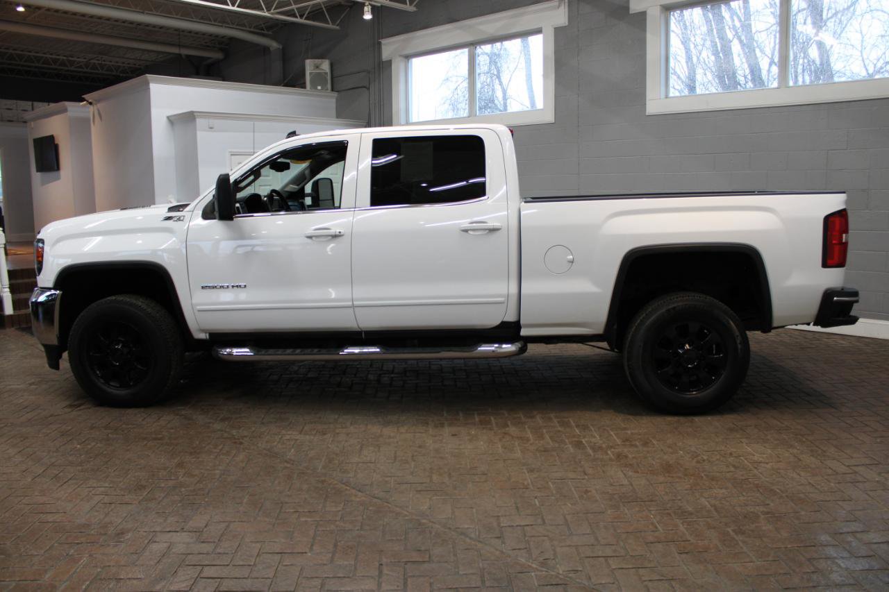 Used 2015 GMC Sierra 2500 SLE w/ SLE Preferred Package image 4
