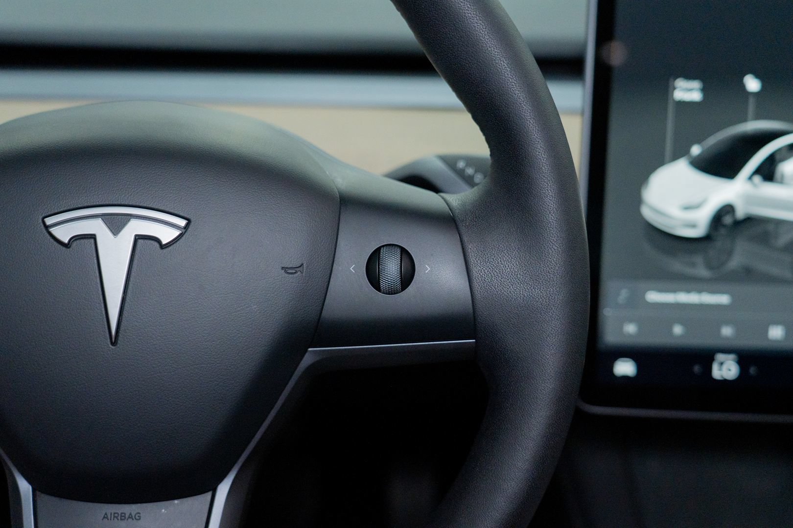 Used 2023 Tesla Model 3 Standard Range RWD image 28