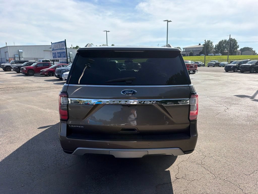 Used 2018 Ford Expedition Max Limited RWD image 4