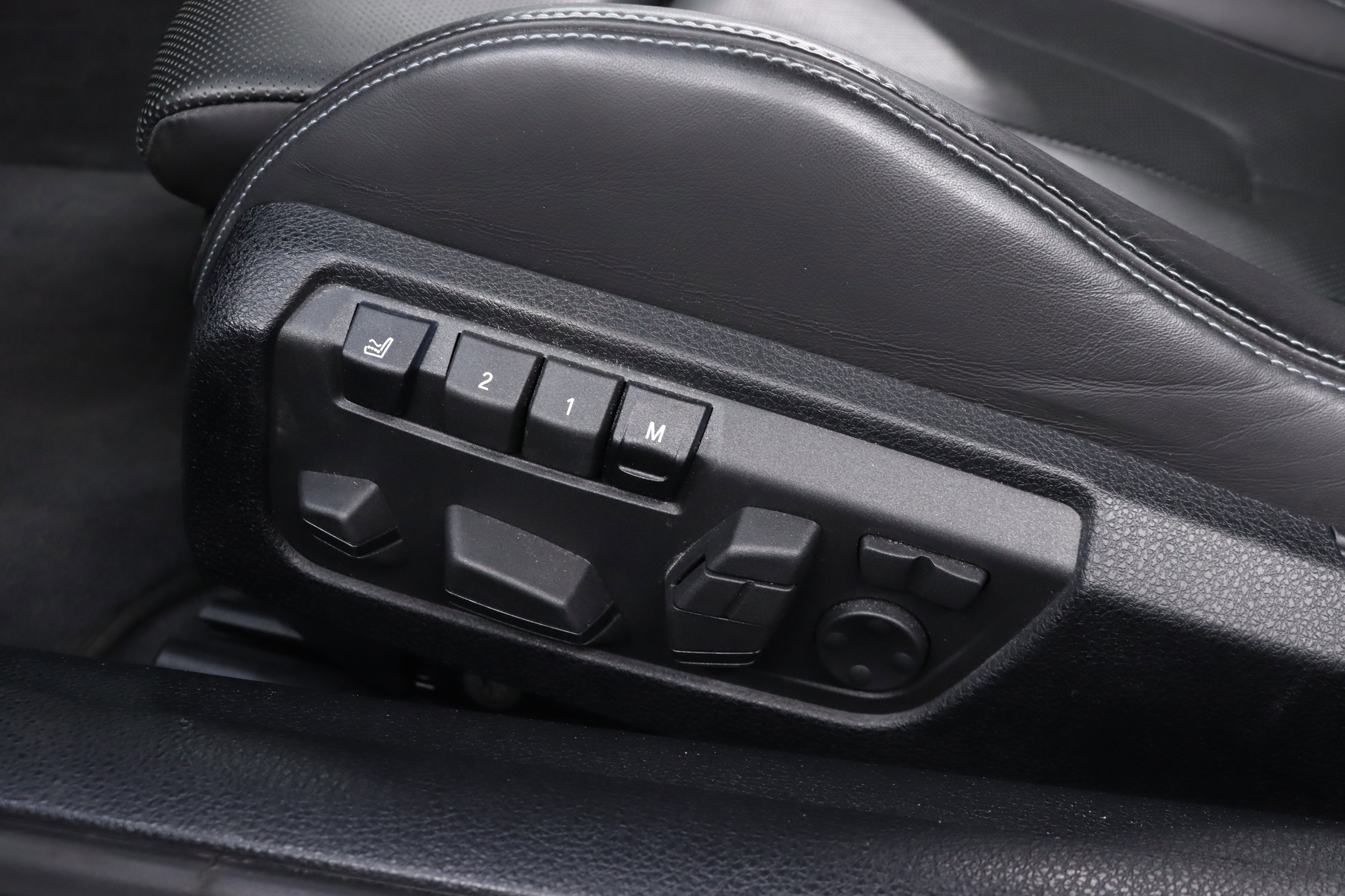 Used 2014 BMW M6 image 65