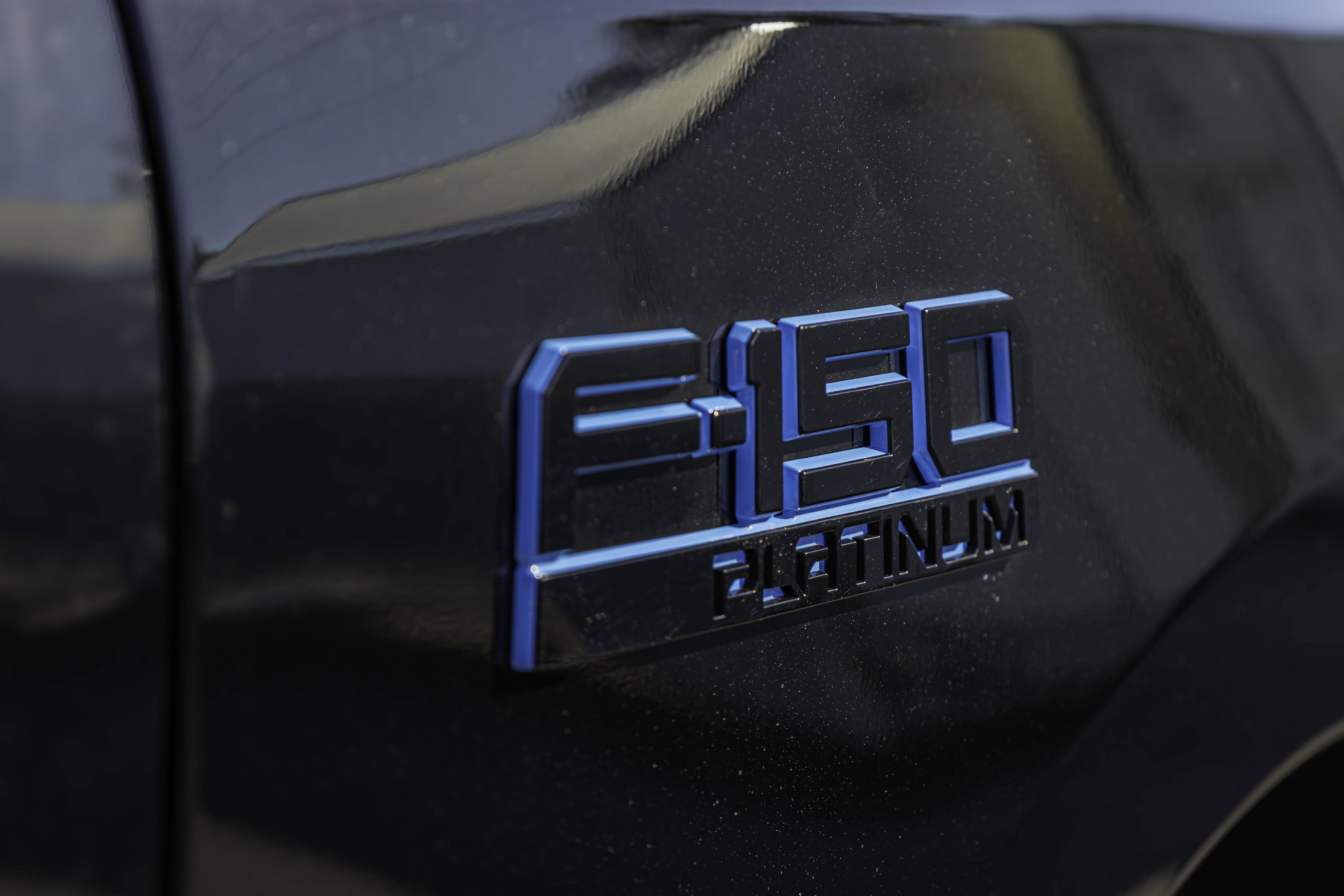 New 2025 Ford F150 Lightning Platinum image 28