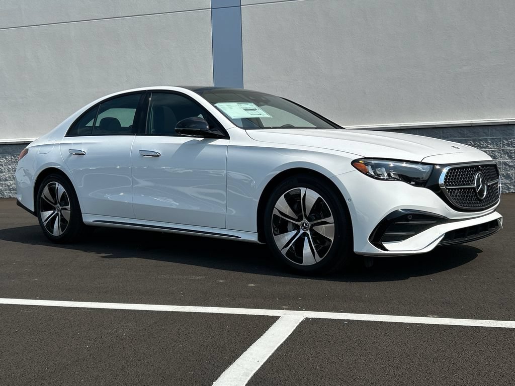 New 2026 Mercedes-Benz E 350 4MATIC Sedan image 2