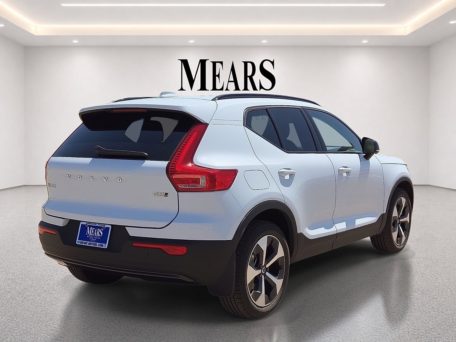 Used 2026 Volvo XC40 B5 Plus AWD/4WD image 6