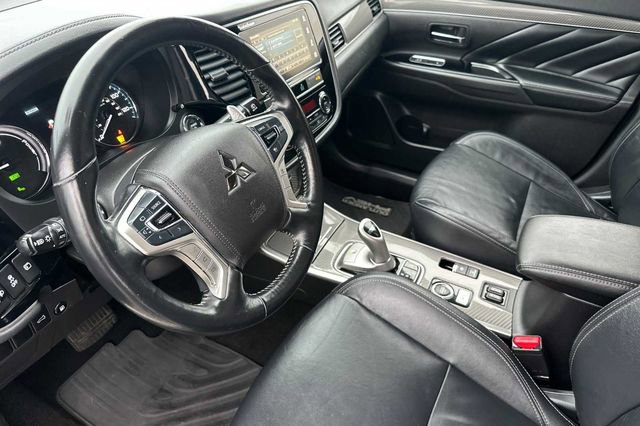 Used 2019 Mitsubishi Outlander GT image 4
