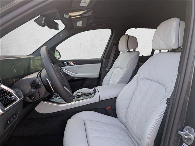 New 2026 BMW X5 M60i image 4