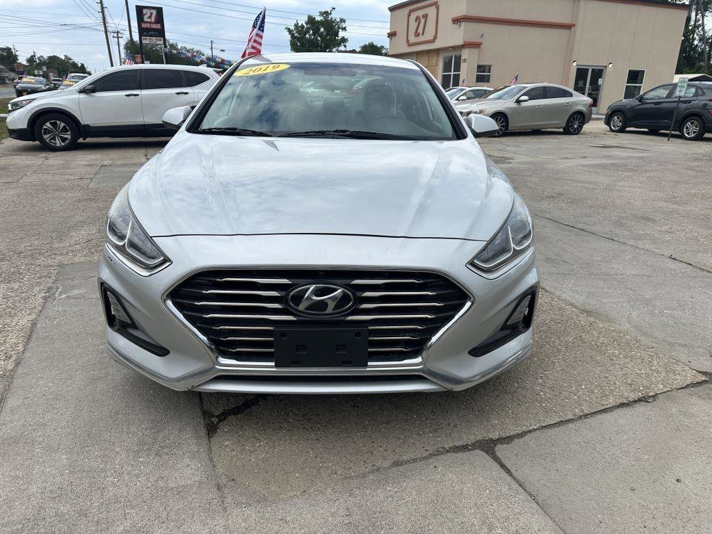 Used 2019 Hyundai Sonata SE FWD image 2