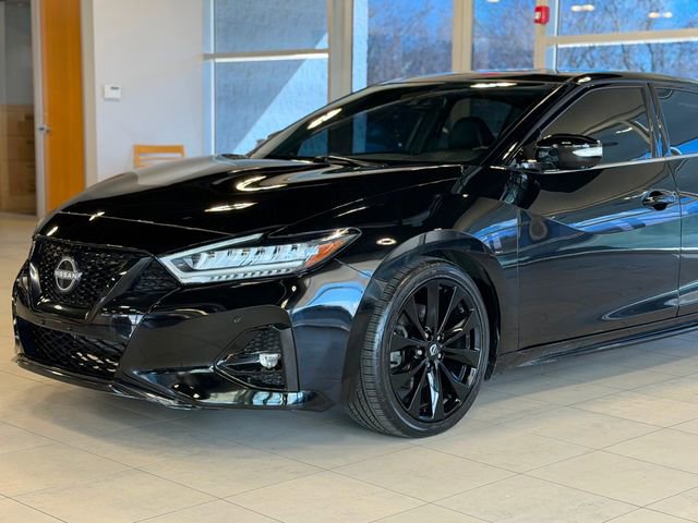 Used 2023 Nissan Maxima SR w/ Sport Mat Group FWD image 3